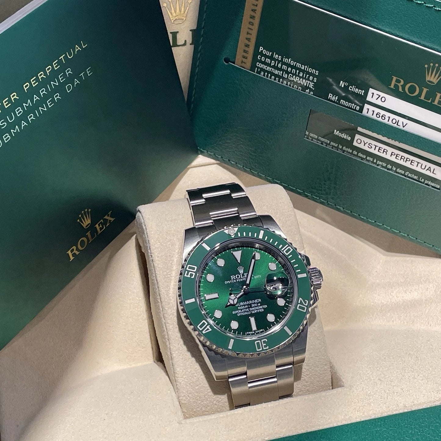 ROLEX SUBMARINER DATE 40mm HULK GREEN DIAL GREEN BEZEL OYSTER ref: 116610LV
