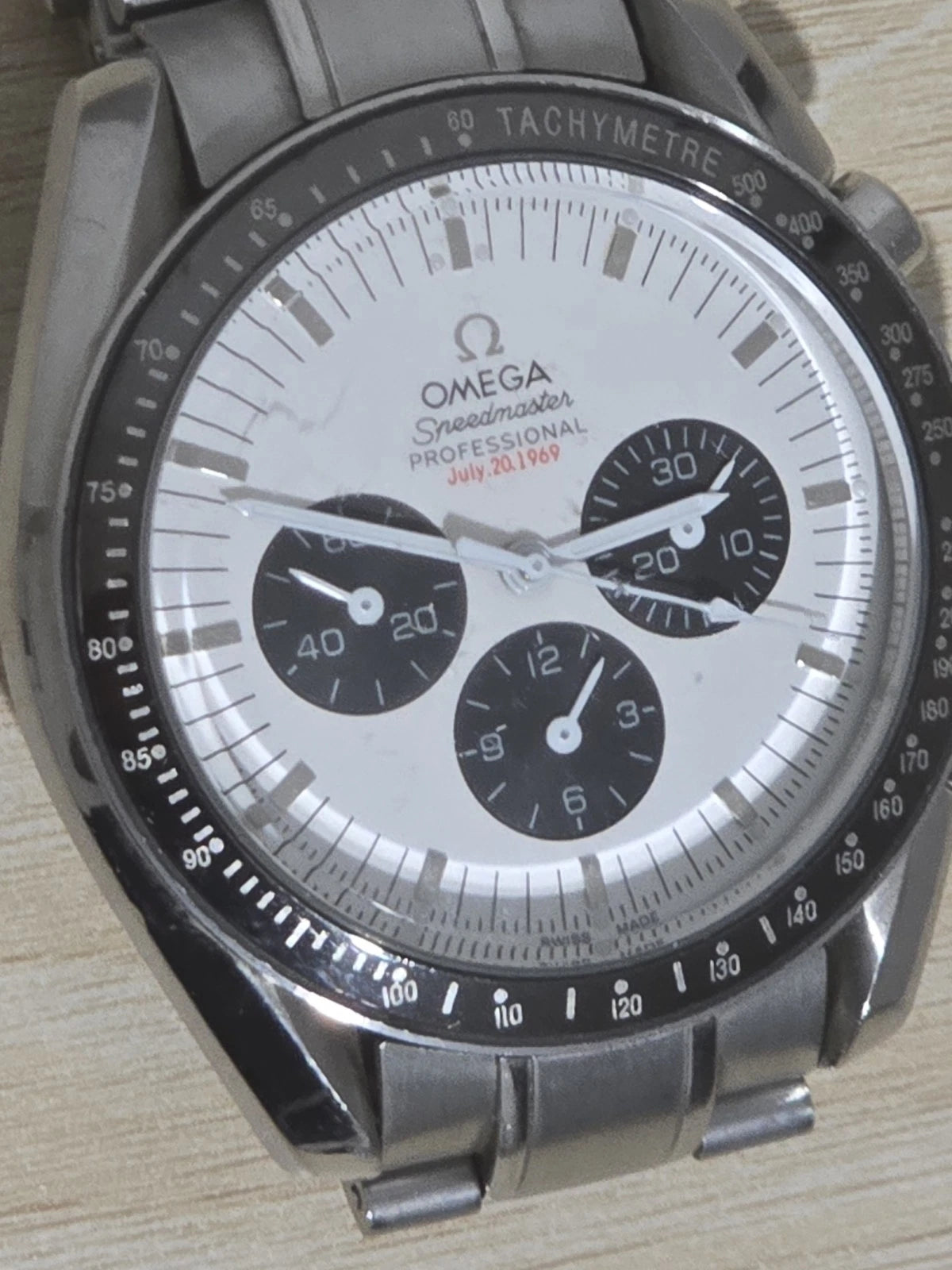 Omega Speedmaster Professional July.20.1969 Broad Arrow Swiss Made