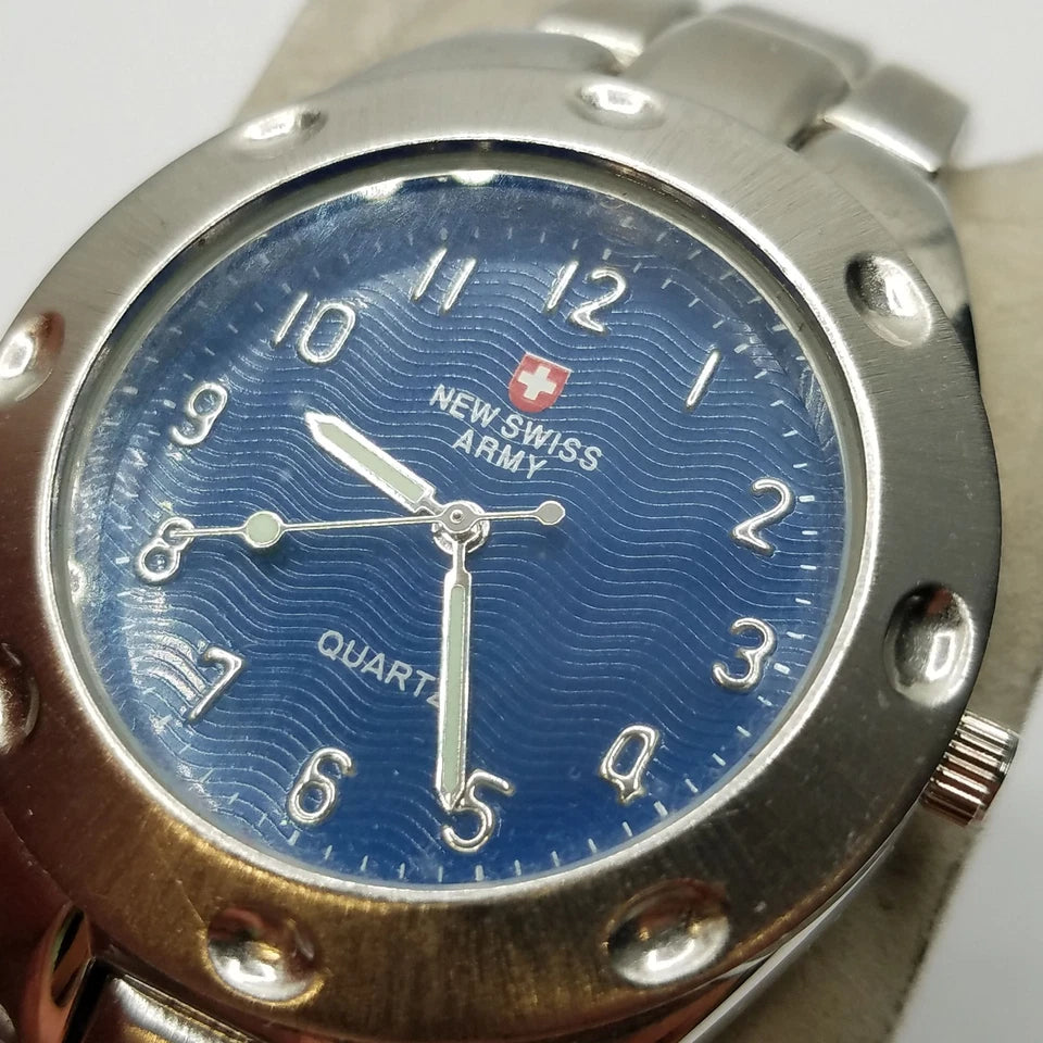 Men's NEW SWISS ARMY 30mm Blue Dial Stainless Steel Watch